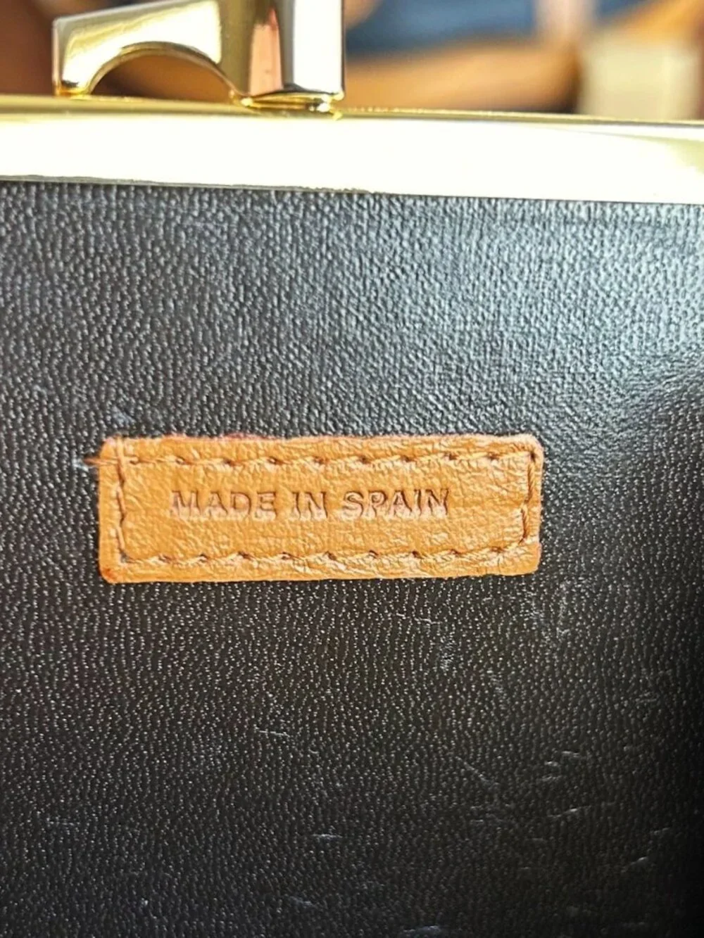 CHRISTIAN DIOR Kiss Lock Coin Purse British Tan